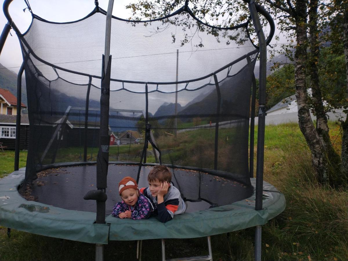 Nesset Fjordcamping Olden Dış mekan fotoğraf