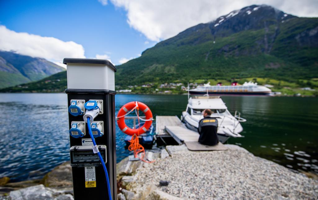 Nesset Fjordcamping Olden Dış mekan fotoğraf